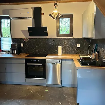 Dom Nad Jeziorem Radunskim Prázdninový dům *