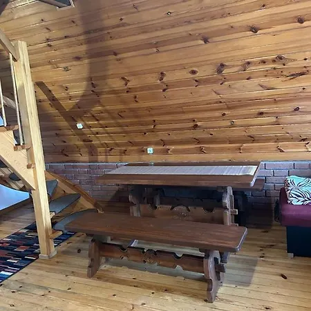 Dom Nad Jeziorem Radunskim Borucino (Kartuzy)