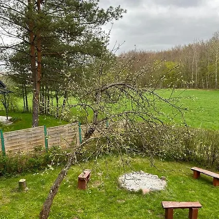 Dom Nad Jeziorem Radunskim *