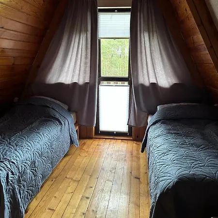 Dom Nad Jeziorem Radunskim Prázdninový dům