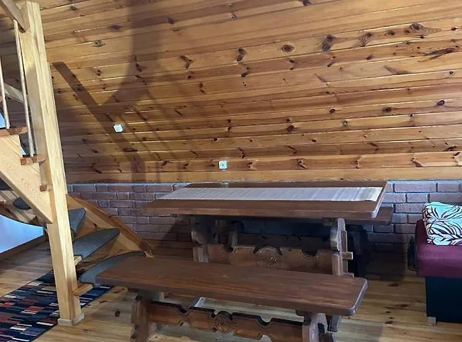 Dom Nad Jeziorem Radunskim Borucino (Kartuzy)